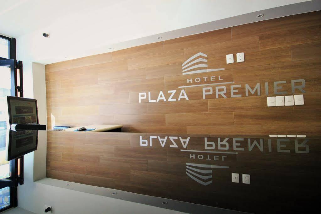 Capital O Hotel Plaza Premier León Buitenkant foto